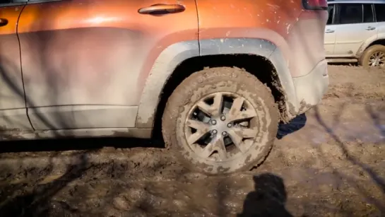 Jeep Cherokee vs. Subaru Outback 4x4CLUB