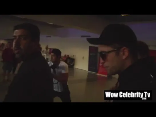 Robert Pattinson spotted arriving to LAX Airport