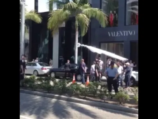 Robert Pattinson Filming MapsToTheStars at Rodeo Drive