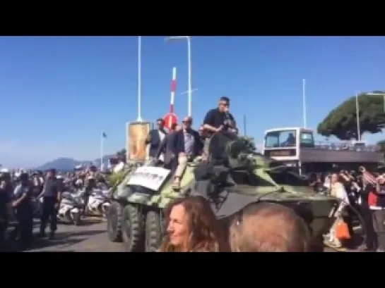 Cannes 2014 expendables 3 stunt