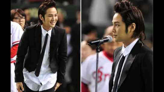 Jang Keun Suk performs the national anthem of Korea