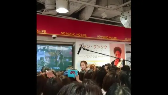 JKS at Shibuya Tower Record store 😍😍