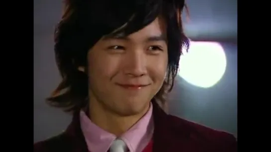 Jang Keun Suk 👽 Alien Sam (the role of alien teacher)