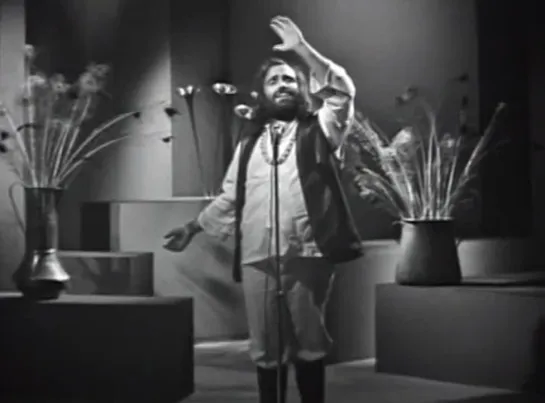 Demis Roussos - Goodbye, My Love, Goodbye (360p)