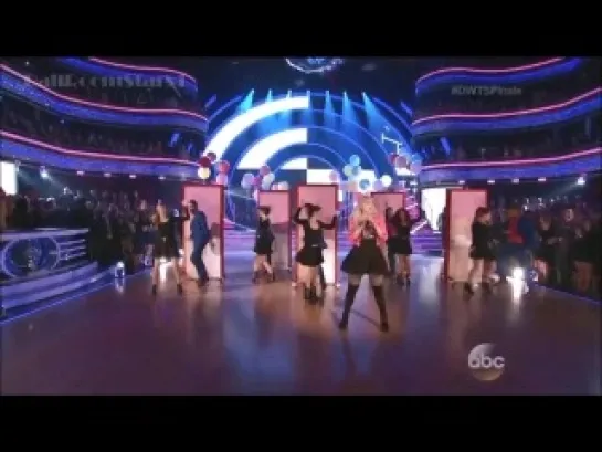 Meghan Trainor – All About That Bass / Lips Are Movin (Live @ Dancing With The Stars)