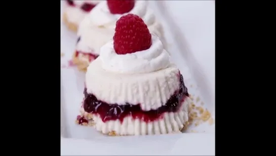 No-Bake White Chocolate Raspberry Cheesecakes