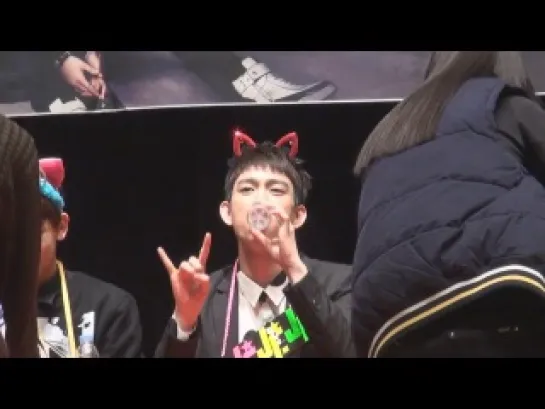 [Фанкам]  140215 Jr. Focus @ Fansign In Busan