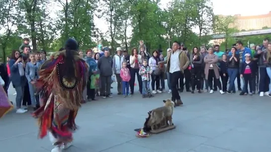 Вот это Да! Танец огня танцует зритель! Sumac kuyllur _Danza del fuego (Inti Taki) Moscow. ВДНХ