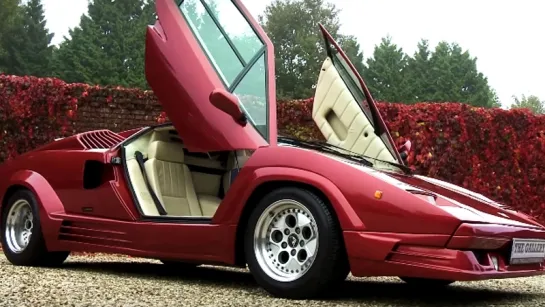 Автомобиль LAMBORGHINI COUNTACH, 1989 года