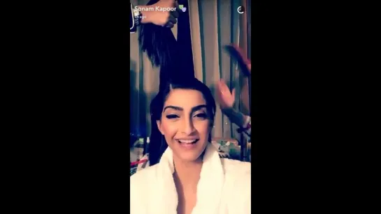 Sonam Kapoor Snapchat  (11)