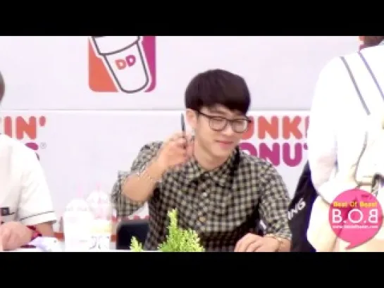 [130616]  Dunkin’ Donuts B2ST fansign