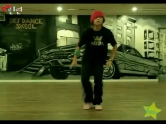 BEAST Junhyung - Poppin Dragon dance