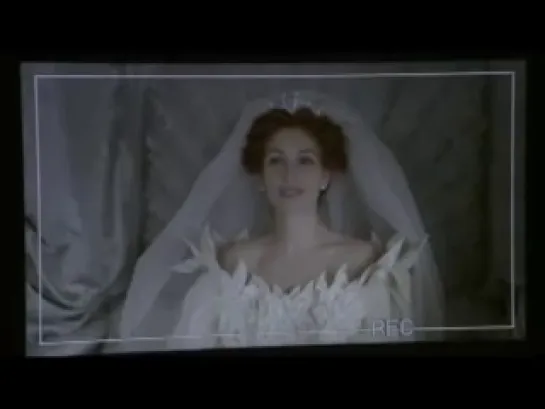 Julia Roberts Funny Mirror Mirror Movie Blooper