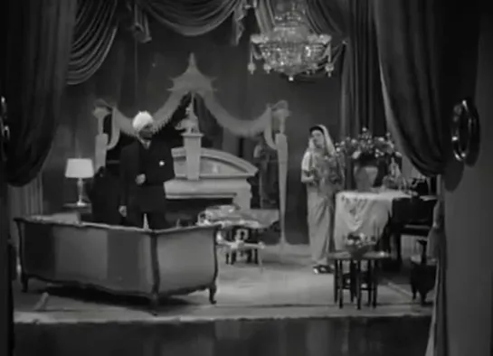 Sherlock Holmes y La Mujer Araña [1944]