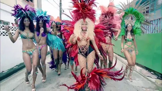 Клип: Nicki Minaj - Pound the alarm