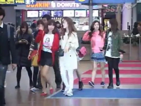 [TV] A Pink - InCheon Airport - Going to Bangkok (130315 SSTV)