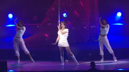 Alizee---En-Concert-2004-HD-720p---05-Jen-ai-marre-!