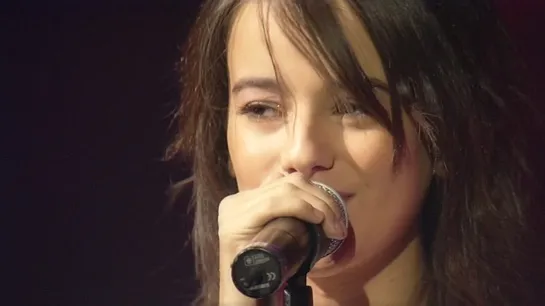 Alizee - En Concert 2004 HD 720p - 03 Hey ! Amigo !