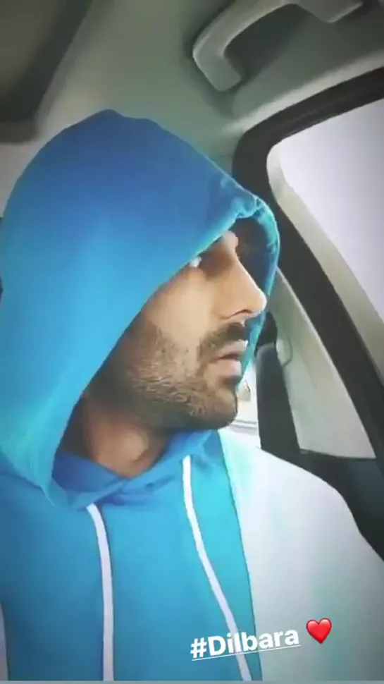 Instagram@kartikaaryan