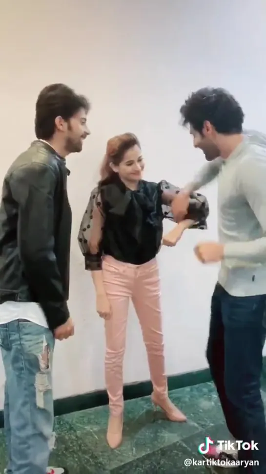 TikTok@kartiktokaaryan