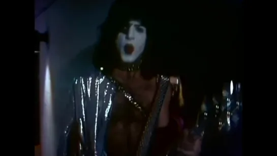 Kiss - Shandi (Official Video)