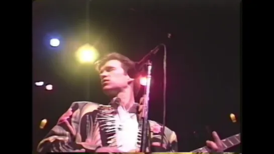 Chris Isaak at Rheem Theatre, Moraga, CA, USA (02.12.1989)