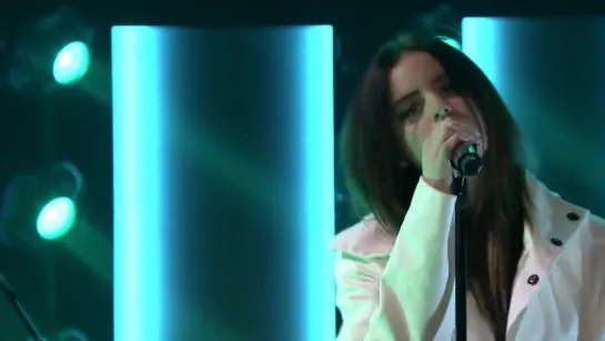 Kiiara  - Gold  (The Tonight Show Starring Jimmy Fallon)