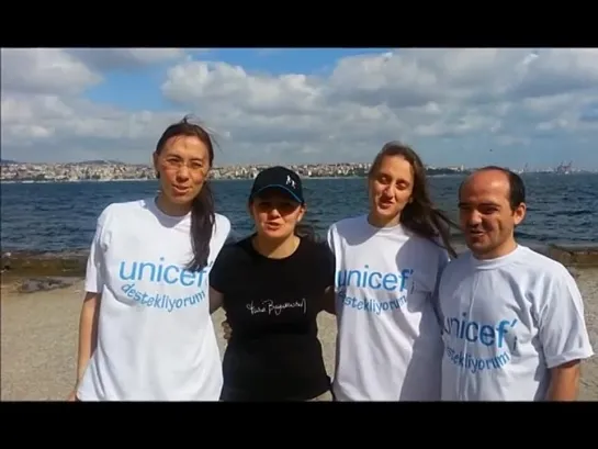 Tuba Büyüküstün Fan Club Doğum Günü Hediyesi 2014 Unicef'i Destekliyoruz -).mp4