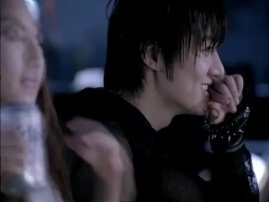 |MV| DARA (2ne1) - KISS (Feat. Lee Min Ho) (Beer 'Cass' CF)