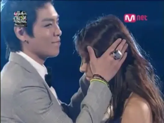 T.O.P kiss Lee Hyori