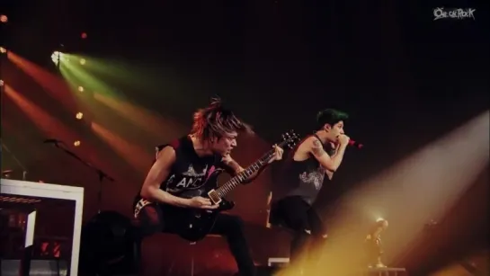 ONE OK ROCK - Stuck in the middle ['35xxxv' JAPAN TOUR, Saitama Arena]