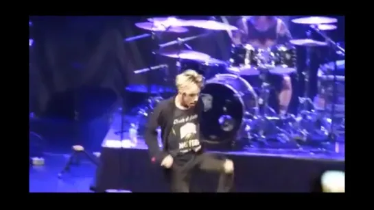 [FanCam] ONE OK ROCK - NO SCARED [01.10.2015 Toronto,Canada]