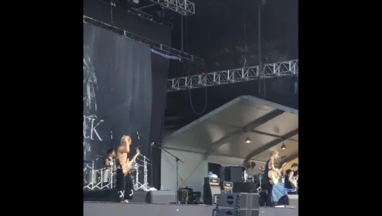 [FanCam] ONE OK ROCK - Heartache [26.07.2015 ANSAN M VALLEY ROCK FESTIVAL 2015]