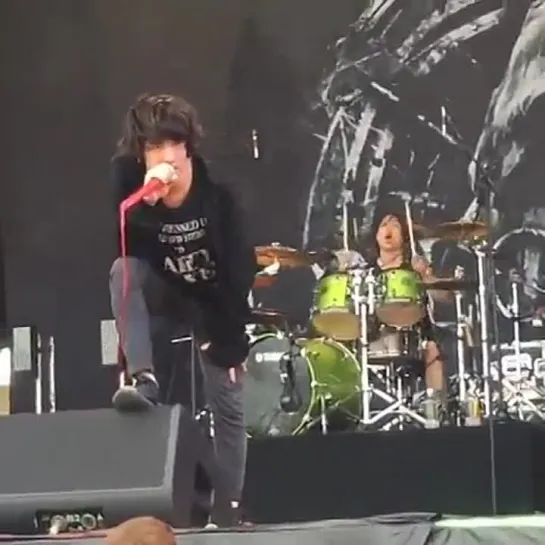 [FanCam] ONE OK ROCK - NO SCARED [Soundwave Festival, Australia 22.02.2015]