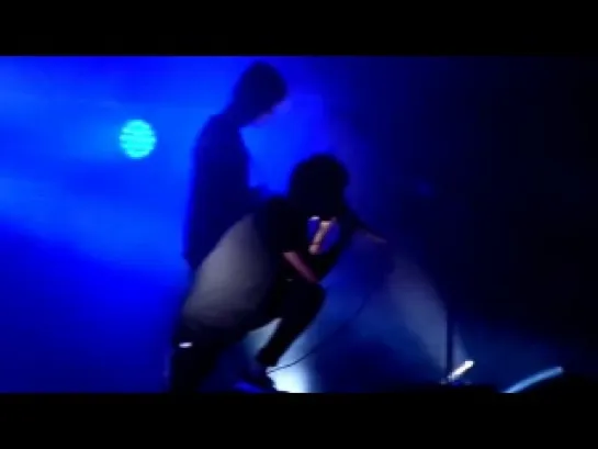 [FanCam] ONE OK ROCK - Deeper Deeper [Santiago, Chile 29.10.2014]