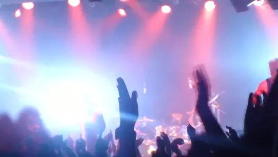 ONE OK ROCK – Deeper Deeper (Live in Tokyo)