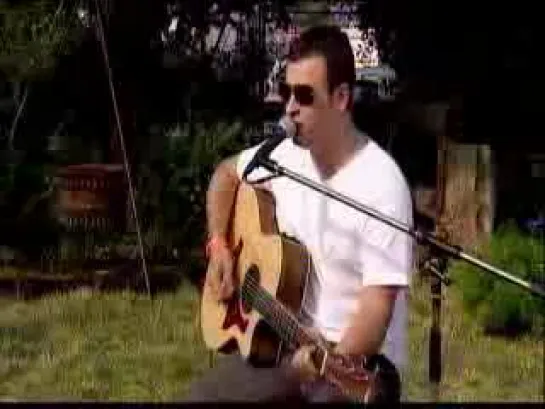 James Dean Bradfield - Bright Eyes (live, acoustic)