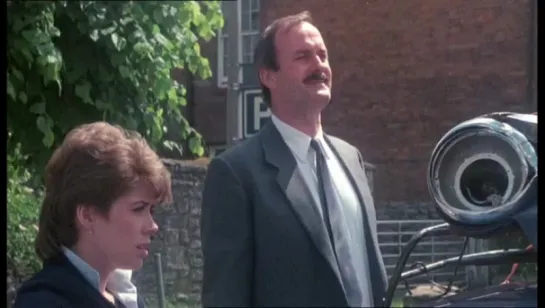 Clockwise (1986) - John Cleese Penelope Wilton Alison Steadman Stephen Moore