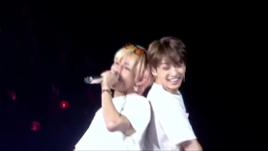 180912 LOVE YOURSELF TOUR in Oakland | Taekook moment