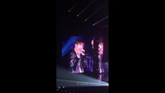 180909 LOVE YOURSELF TOUR in LA DAY 4 | Tae give heart to JK