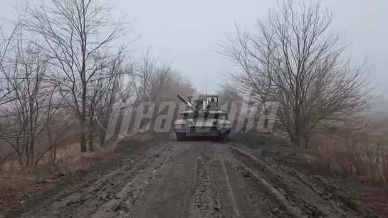 Русские военные показали работу модернизированного танка Т-80 и рассказали о его превосходстве над западной бронетехникой