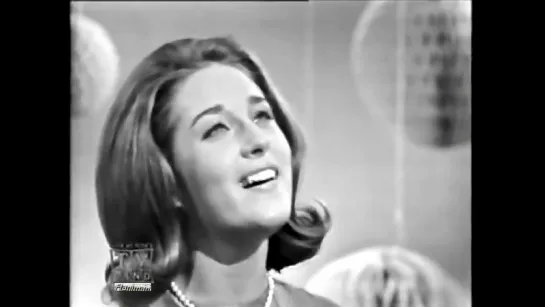 Lesley Gore -  Its My Party  Shes a Fool