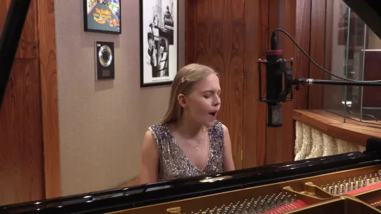 Bridge over troubled water - Simon  Garfunkel - cover by Emily Linge