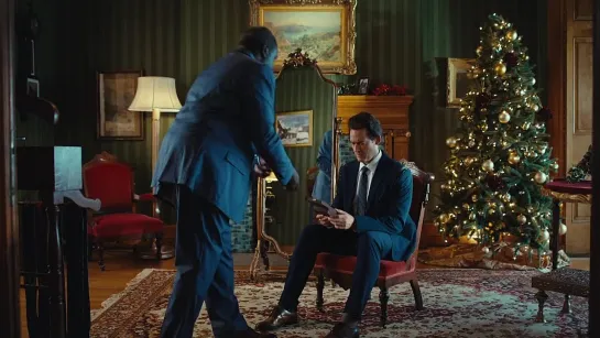 A.Not.So.Royal.Christmas.2023.720p.WEBRip.x264.AAC-[YTS.MX]