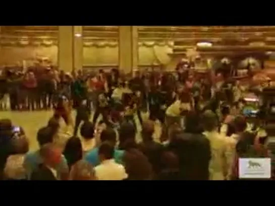 Jabbawockeez_Fan Flash Mob at MGM Grand