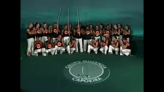 Capoeira. Luta disfarcada em arte.