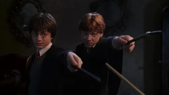 Harrı Potter jáne Sıqyrly tas (2001) Harrı  potter jáne Qupıa bólme (2002)