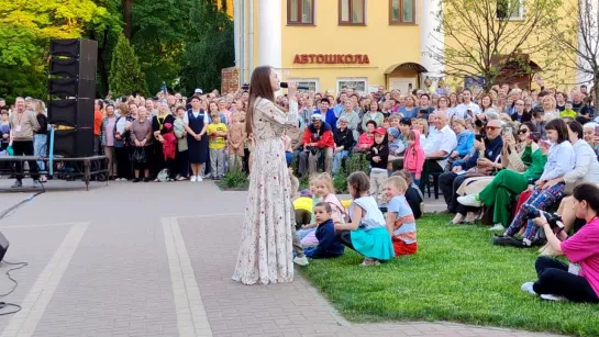 Солистка -Татьяна Тураева. "Маленький принц" (М.Таривердиев- Н.Добронравов).