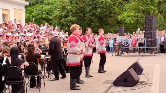 Ансамбль "Братцы-Рязанцы". "Ты для меня одна" (С.Пожлаков-Л.Лучкин)