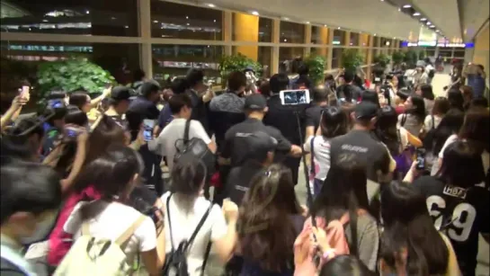 [28.05.15] Lee Jong Suk @ Arrived In Hong Kong Airport